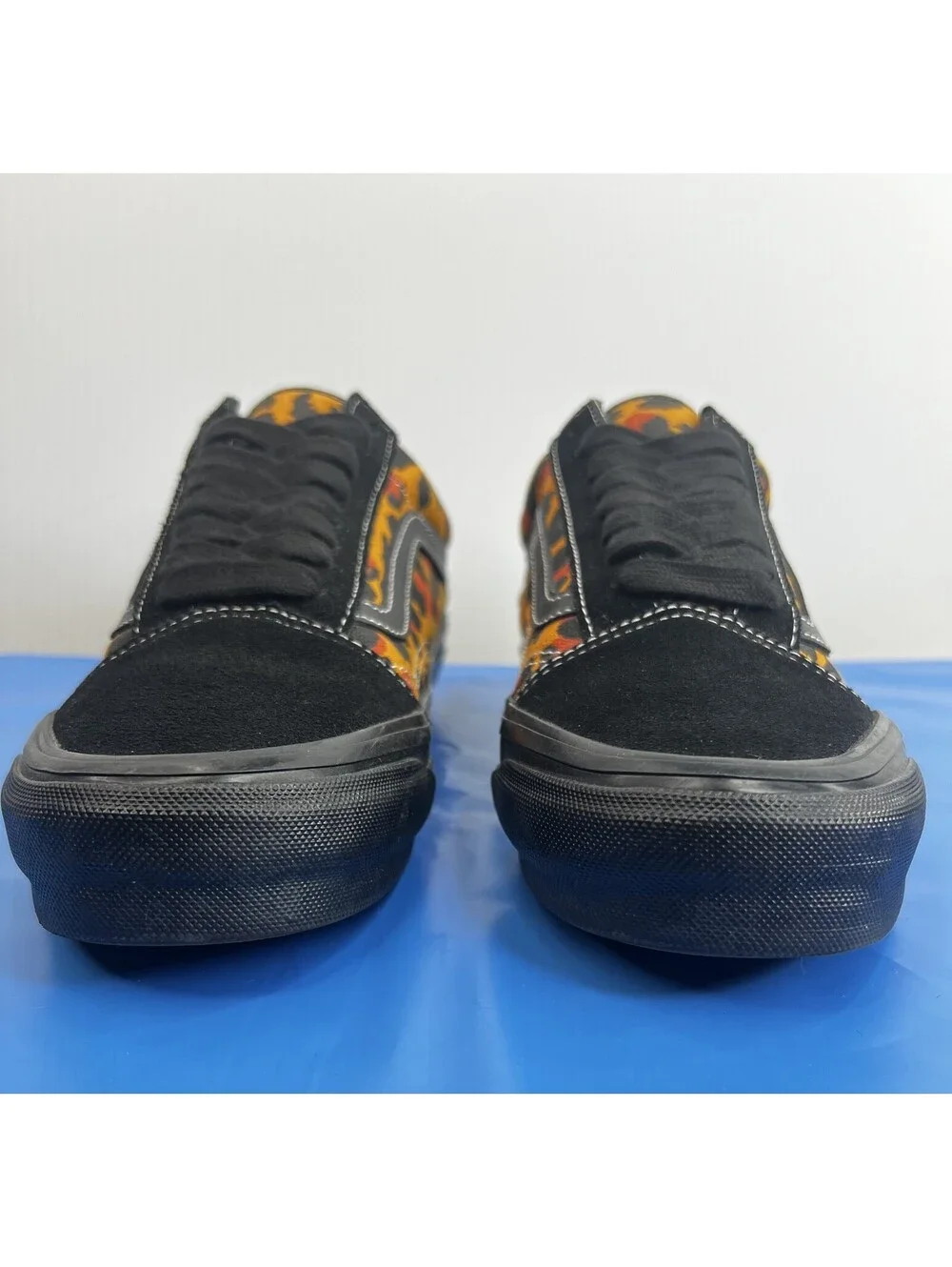 Vans Old Skool Men’s 7.5 Women’s 9 Orange Leopard Animal Print Black Shoes